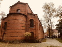  Kościół z zewnątrz 